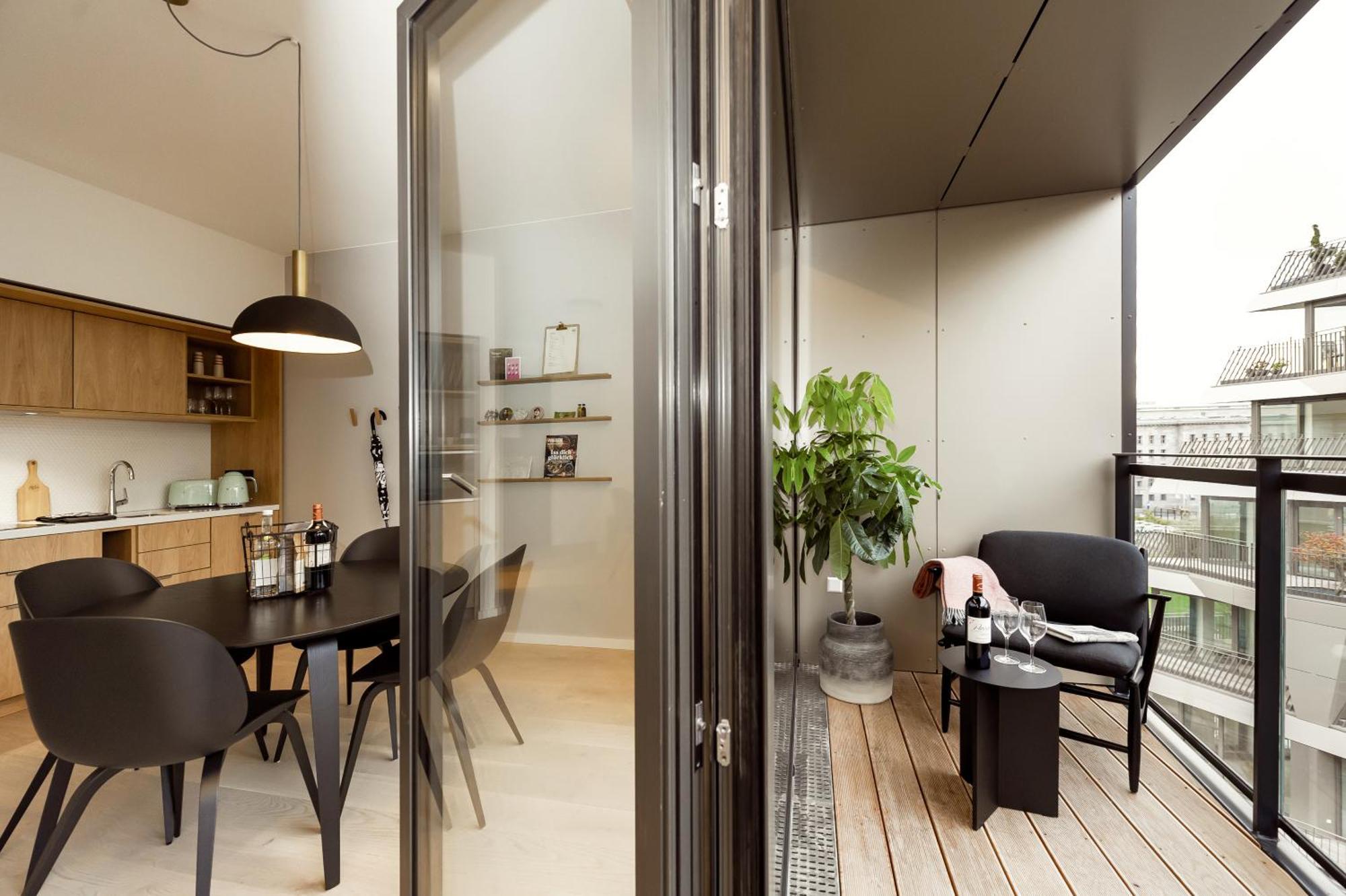 Wilde Aparthotels Berlin, Checkpoint Charlie Exterior foto