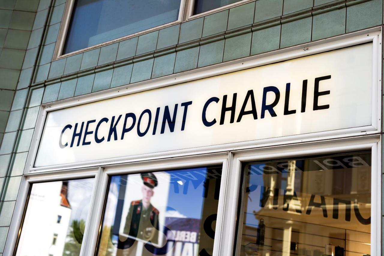 Wilde Aparthotels Berlin, Checkpoint Charlie Exterior foto